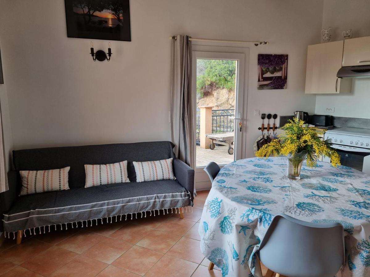 Coustelline Apartman Le Lavandou Kültér fotó